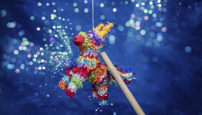 Recientemente servilleta Vástago Cómo hacer piñatas navideñas para las posadas • Kueski Blog